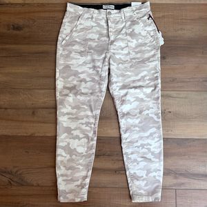 Knox Rose Denim Jeans 14 Mid Rise Skinny Womens Tan Camo Pant Stretch NWT